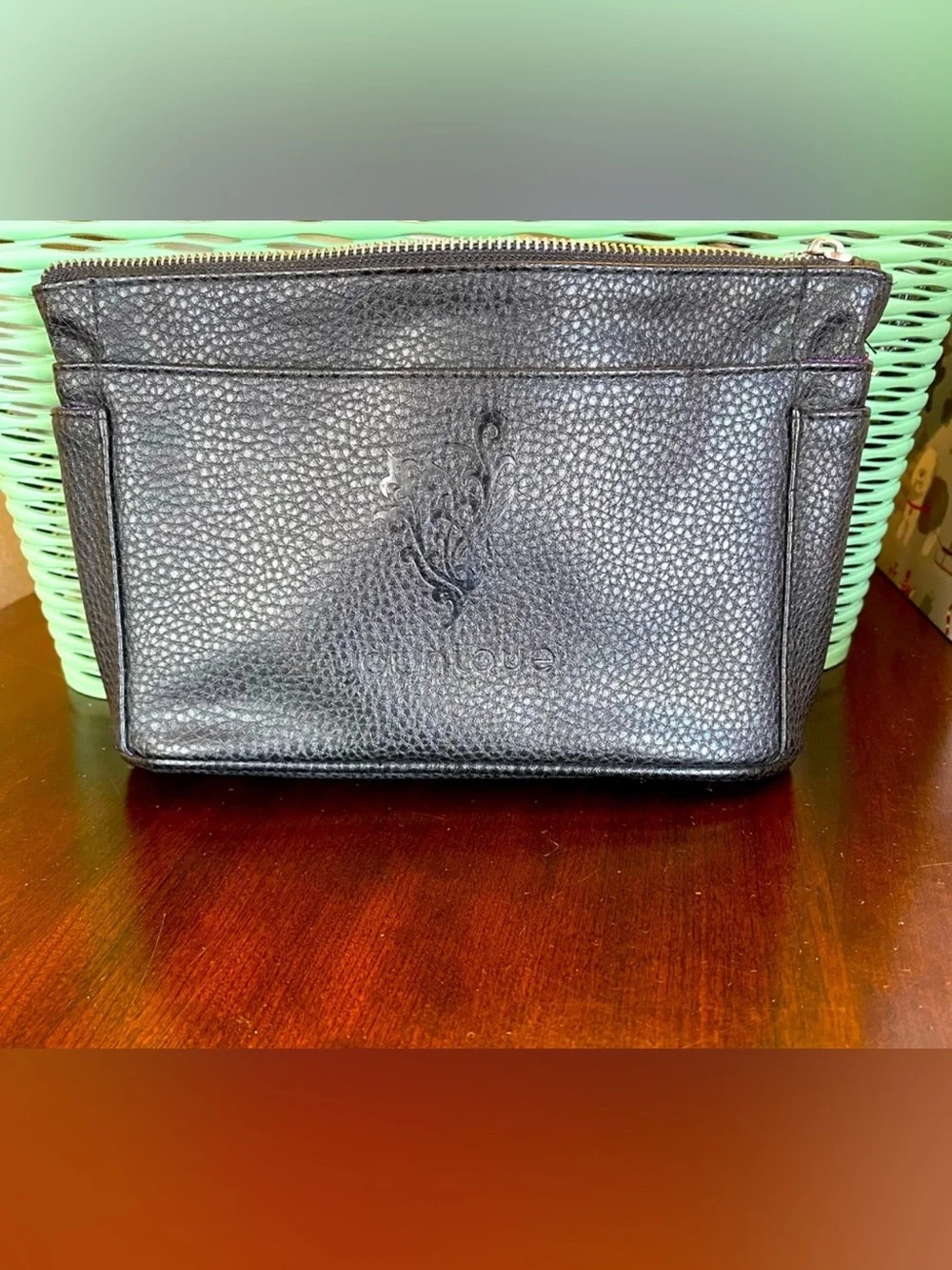 YOUNIQUE Multi-Pocket Cosmetic Bag BLACK